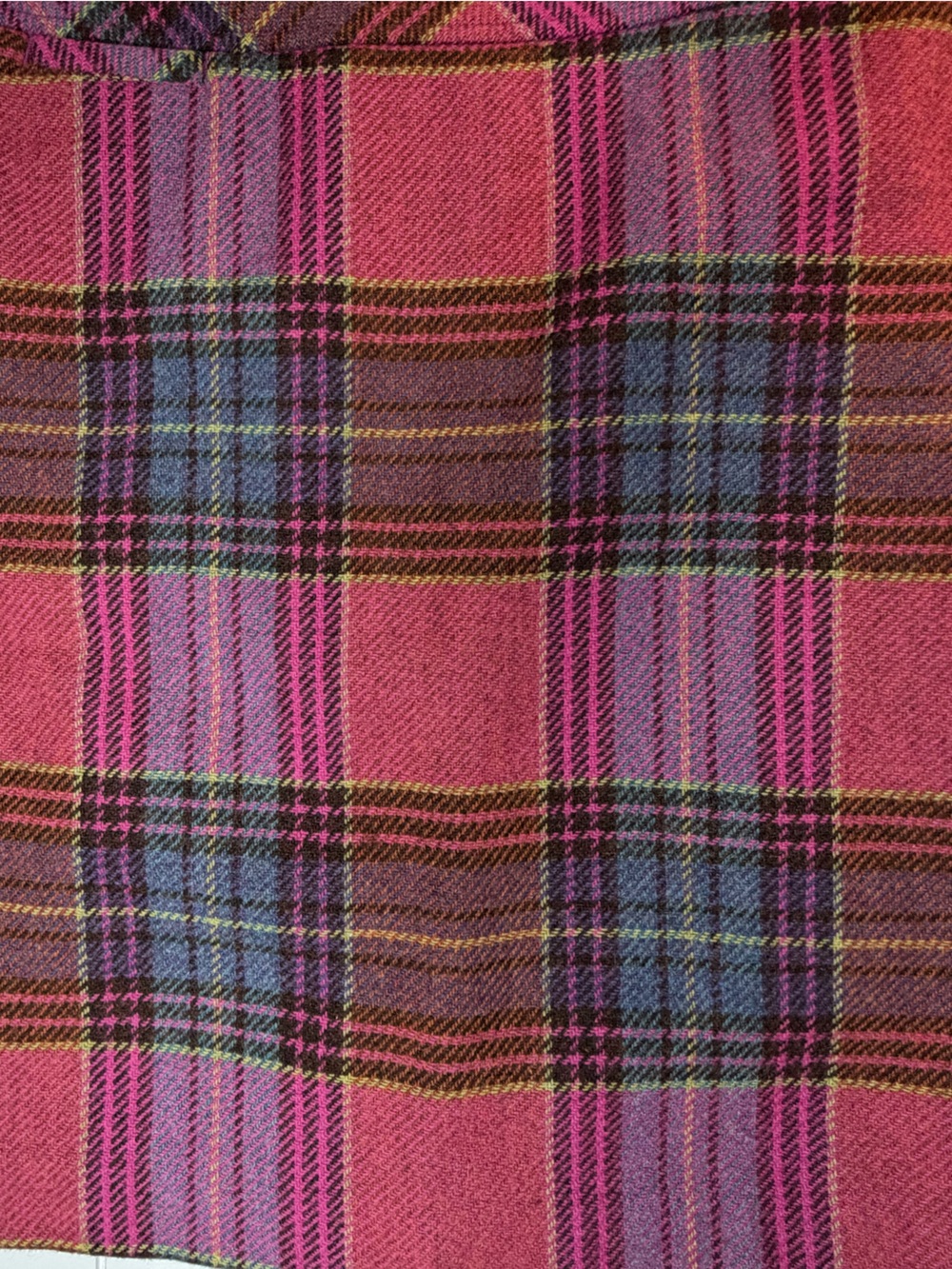 L.L. Bean Pink Plaid Wool Pencil Skirt - Size 10R - Pink Red Blue - Picture 4 of 9